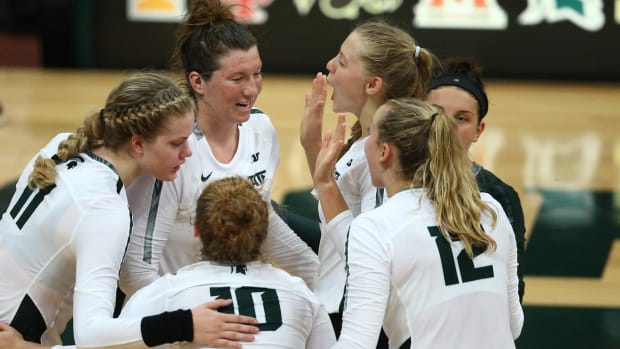 Michigan State Volleyball (PHOTO:  MSU SID)